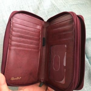Buxton Womens Wallet